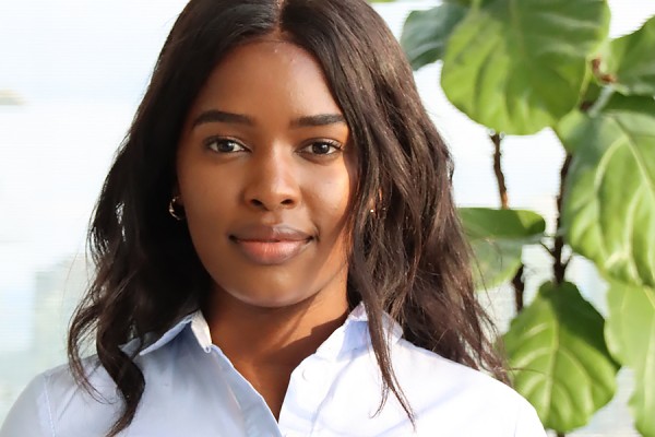 Mbassi Sandra Étudiante en Management d et Garanties de Ces Sûretésrédit